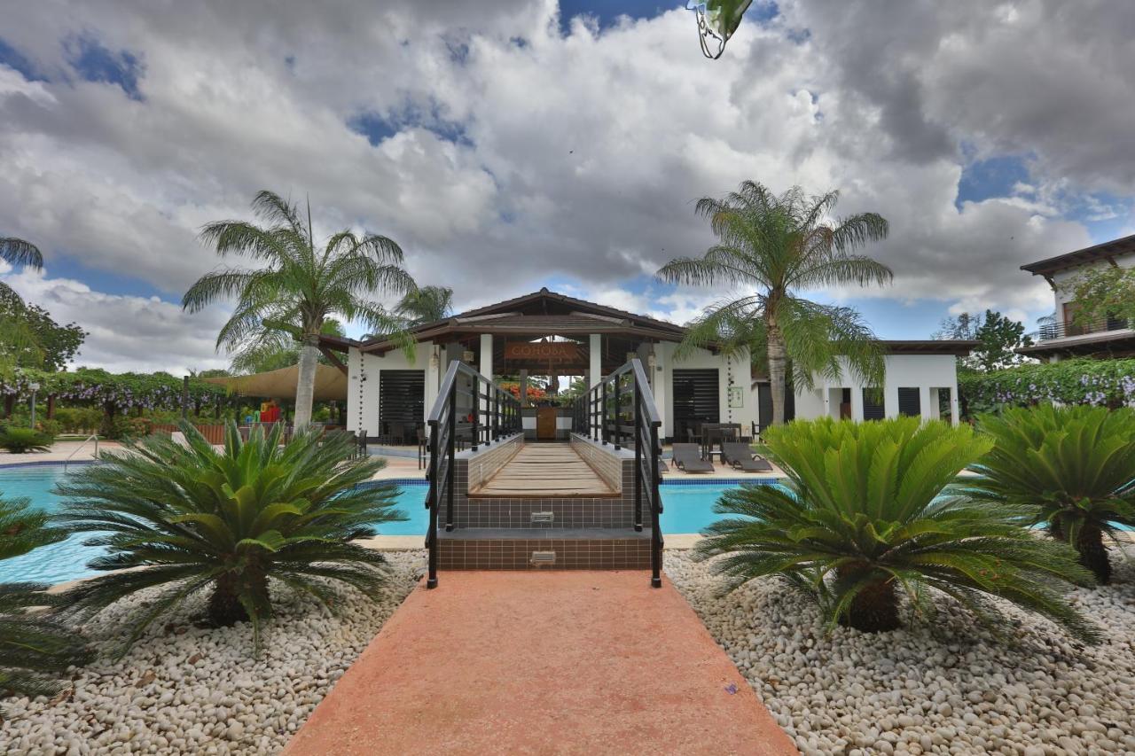 Sybaris Suites & Residences Juan Dolio Esterno foto